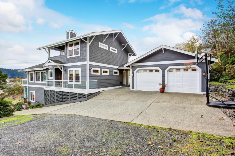 Choosing the Perfect Garage Paint Color