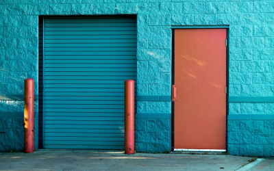 3 Areas in Your Facility That Need a High-Speed Fabric Door