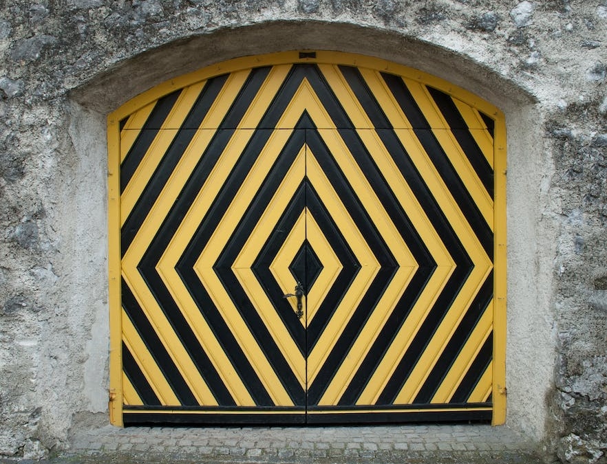 When You Should Get a Steel Carriage Door Replaced