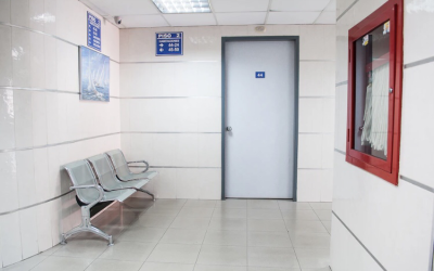 Choosing the Perfect Commercial Doors